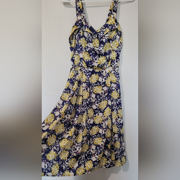 YELLOW STAR blue/yellow/white floral dress size large - Picture 6 of 9